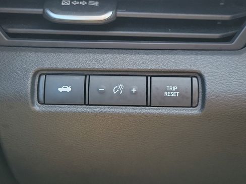 Used 2025 Nissan Altima 2.5 SV image 28