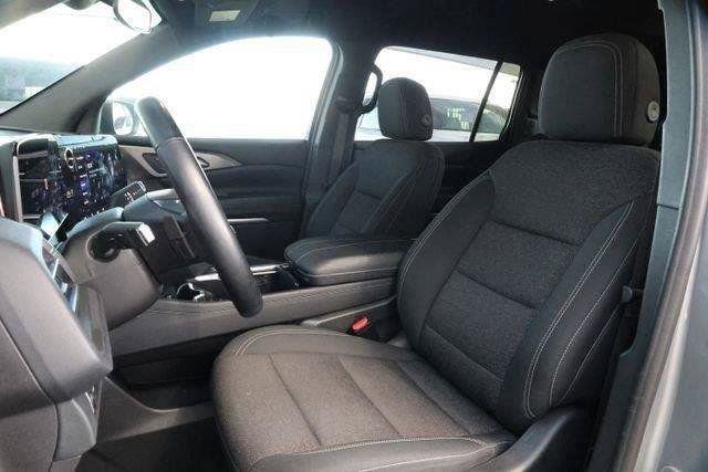Used 2024 Chevrolet Traverse LT AWD/4WD image 24