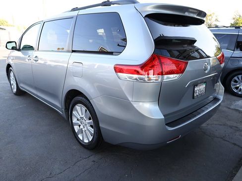 Used 2011 Toyota Sienna LE AWD/4WD image 6