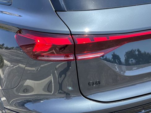 Used 2025 Audi Q6 e-tron Premium Plus w/ Premium Plus AWD/4WD image 29