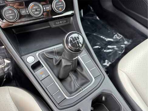 Used 2021 Volkswagen Jetta R-Line FWD image 29