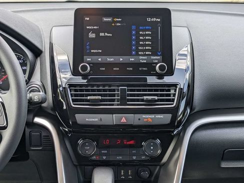 New 2026 Mitsubishi Eclipse Cross LE AWD/4WD image 18