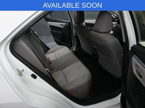 Used 2015 Toyota Corolla LE FWD image 28