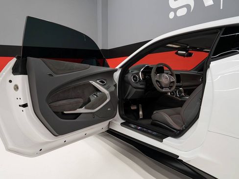 Used 2023 Chevrolet Camaro ZL1 RWD image 46