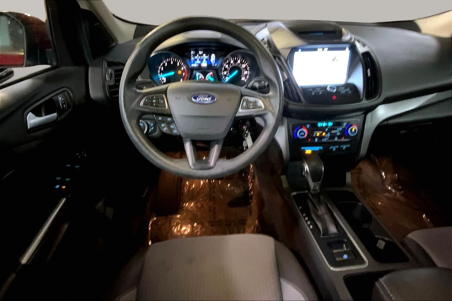 Used 2018 Ford Escape SE w/ SE Sync 3 Package AWD/4WD image 6