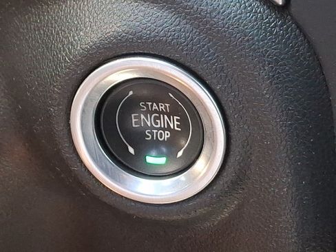 Used 2021 Chevrolet Silverado 1500 LT AWD/4WD image 24
