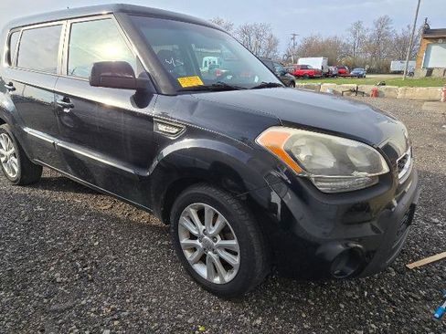 Used 2013 Kia Soul FWD image 7