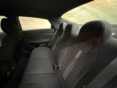 Used 2025 Hyundai Elantra SEL w/ Cargo Package FWD image 27