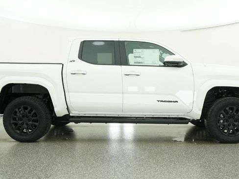 New 2026 Toyota Tacoma SR5 RWD image 58
