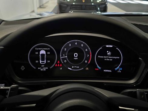 New 2026 Porsche Cayenne Coupe image 28