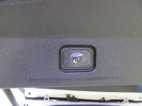 Used 2017 Ford Explorer XLT w/ Equipment Group 202A image 36