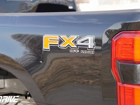 Used 2024 Ford F350 Platinum image 15