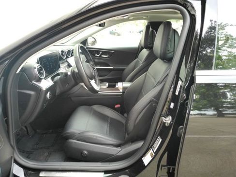 Used 2022 Mercedes-Benz C 300 Sedan image 12