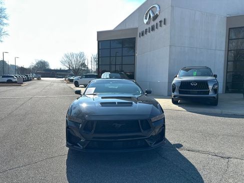 Used 2024 Ford Mustang GT Premium image 3