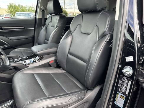 Used 2025 Kia Telluride S image 15