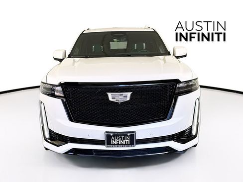 Used 2023 Cadillac Escalade Sport Platinum w/ LPO, ONYX Package image 2