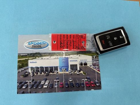 Used 2022 Jeep Grand Cherokee Altitude image 3