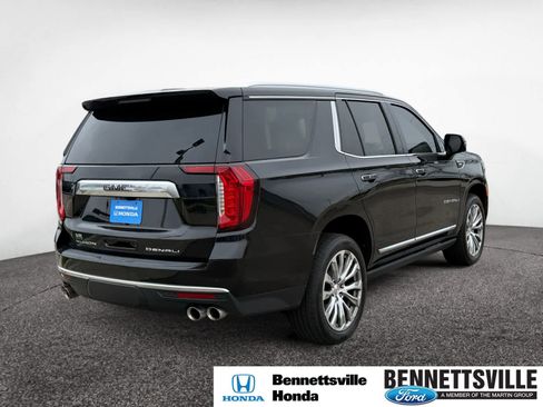 Used 2021 GMC Yukon Denali w/ Denali Premium Package image 5