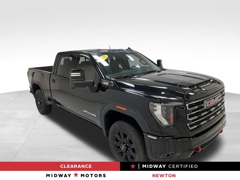 Used 2025 GMC Sierra 2500 AT4 w/ Technology Package AWD/4WD image 1