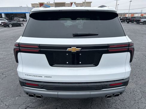 Used 2025 Chevrolet Traverse LT w/ Sun and Wheel Package AWD/4WD image 6