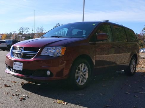 Used 2018 Dodge Grand Caravan SXT FWD image 7