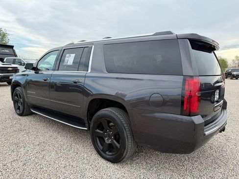 Used 2018 Chevrolet Suburban Premier AWD/4WD image 7