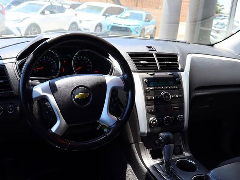 Used 2012 Chevrolet Traverse LT FWD image 37