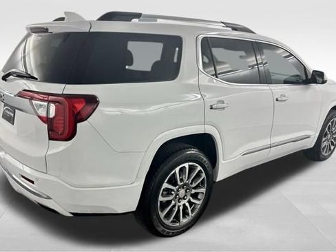 Used 2022 GMC Acadia Denali w/ Denali Ultimate Package image 9