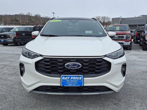 Certified 2023 Ford Escape ST-Line Elite w/ Premium Technology Package image 2