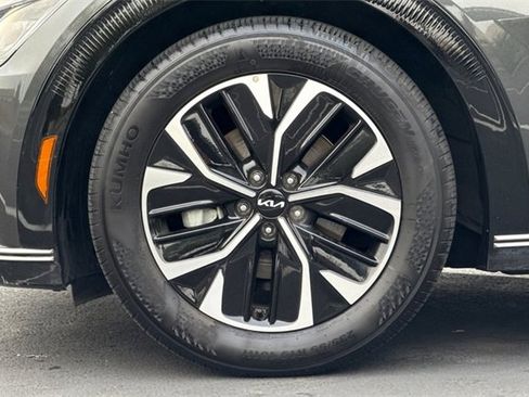 Certified 2024 Kia EV6 Wind image 35