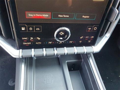 New 2026 GMC Acadia Elevation image 23