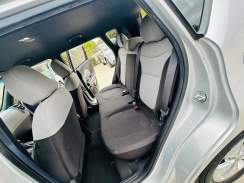 Used 2015 Kia Soul image 20