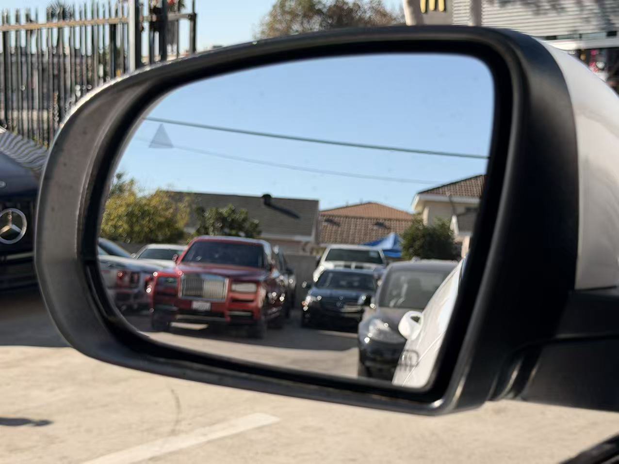 Used 2019 Jeep Cherokee Limited FWD image 18