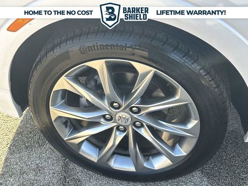 Used 2025 Buick Encore GX Avenir w/ Avenir Convenience Package FWD image 30