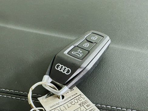 Used 2025 Audi Q5 Premium Plus w/ Premium Plus AWD/4WD image 46