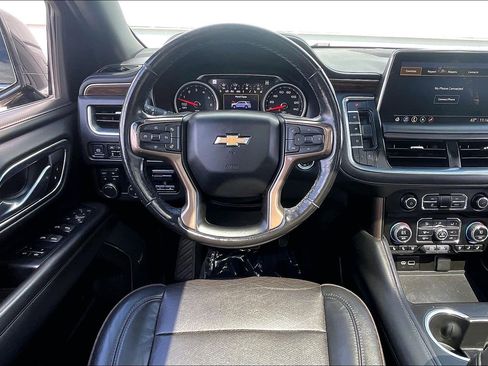 Used 2021 Chevrolet Suburban High Country w/ Premium Package AWD/4WD image 6