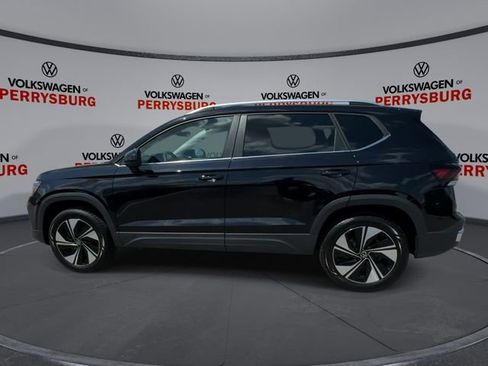 New 2026 Volkswagen Taos SE AWD/4WD image 5