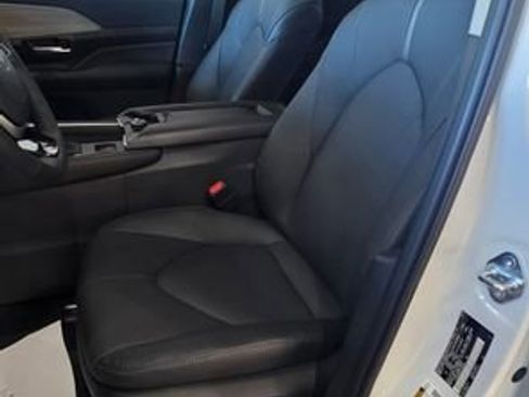 New 2026 Toyota Grand Highlander Platinum image 14