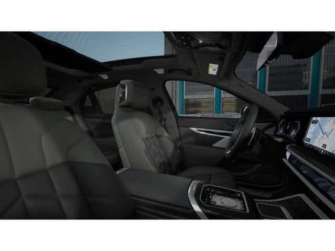 New 2026 BMW 760i xDrive AWD/4WD image 9
