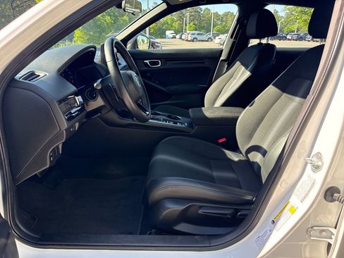 Used 2023 Honda Civic Sport image 12
