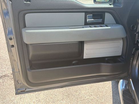 Used 2014 Ford F150 XLT w/ XLT Chrome Package AWD/4WD image 9