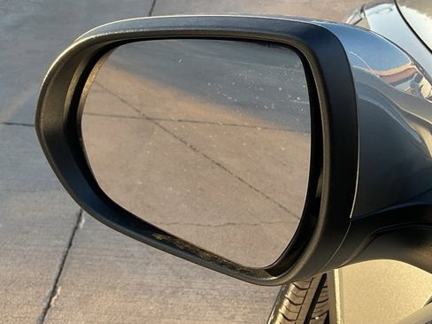 Used 2025 Buick Envista Preferred image 11