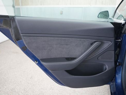 Used 2019 Tesla Model 3 Long Range AWD/4WD image 32