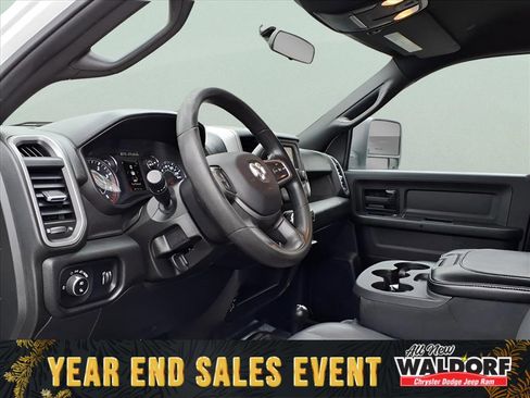 Used 2024 RAM 3500 Tradesman image 8