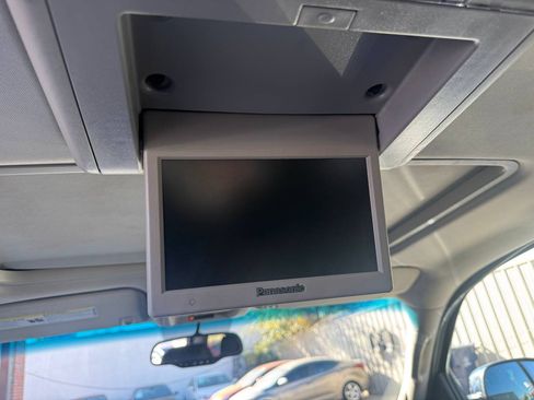 Used 2012 Chevrolet Tahoe LTZ image 28