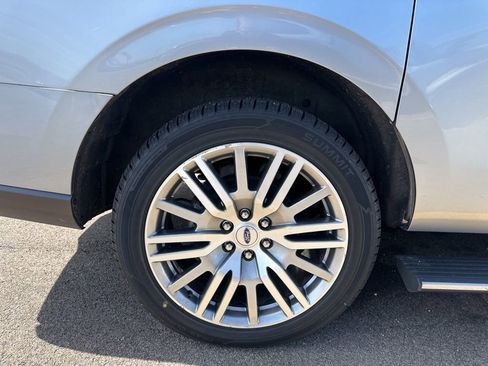 Used 2024 Ford Expedition Max Limited image 9