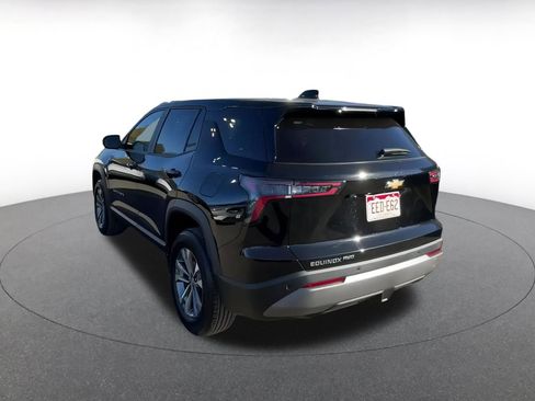 Used 2025 Chevrolet Equinox LT image 11