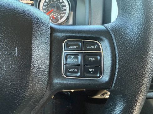 Used 2019 RAM 1500 Classic SLT image 29