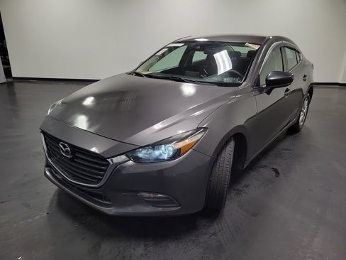 Used 2018 MAZDA MAZDA3 Sport w/ Preferred Equipment Package image 5