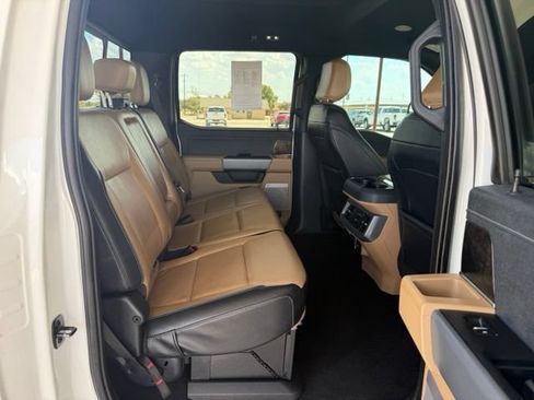 Used 2024 Ford F250 Lariat w/ Lariat Ultimate Package AWD/4WD image 11